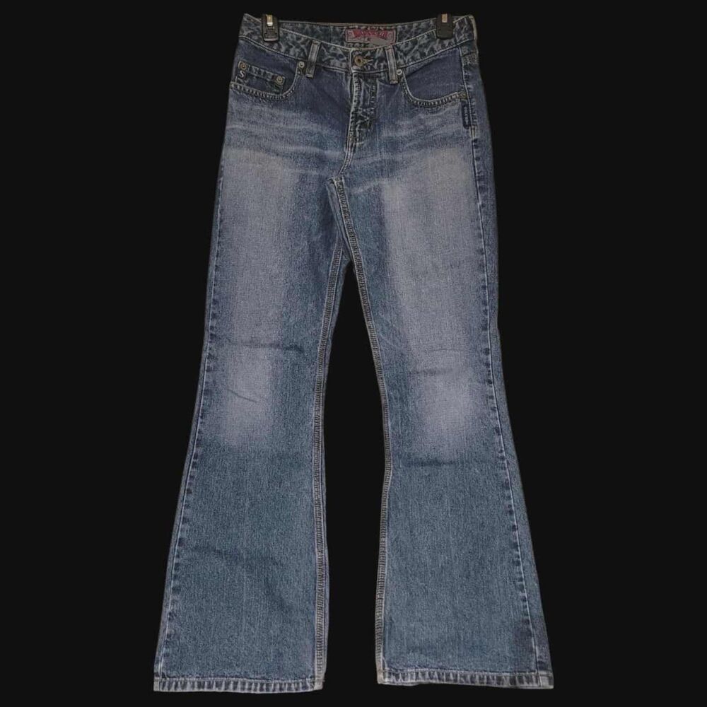 Silver Women's Blue Jeans, size 28x32, Bootcut, Decorative Pockets/Buttons